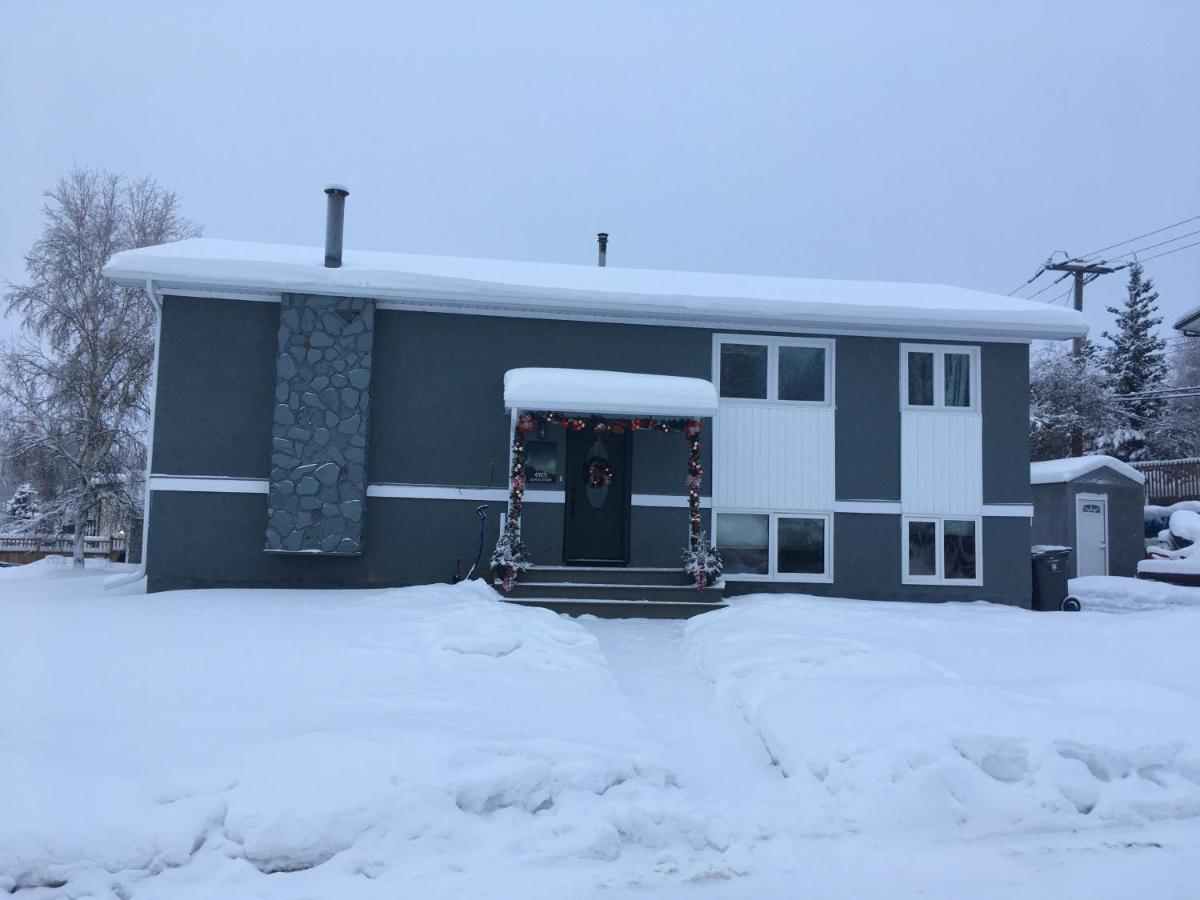 Polar Nights Yellowknife Exterior photo